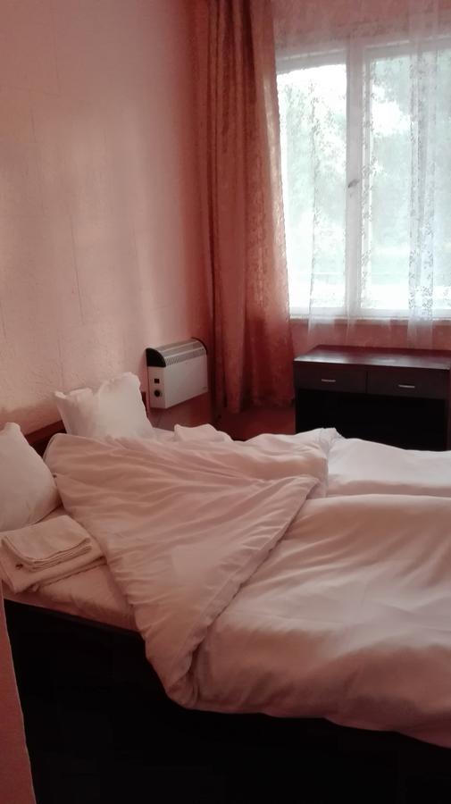 Hotel Stroitel Хисаря Экстерьер фото